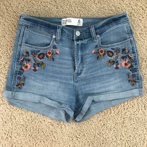 Abercrombie and Fitch embroidered shorts